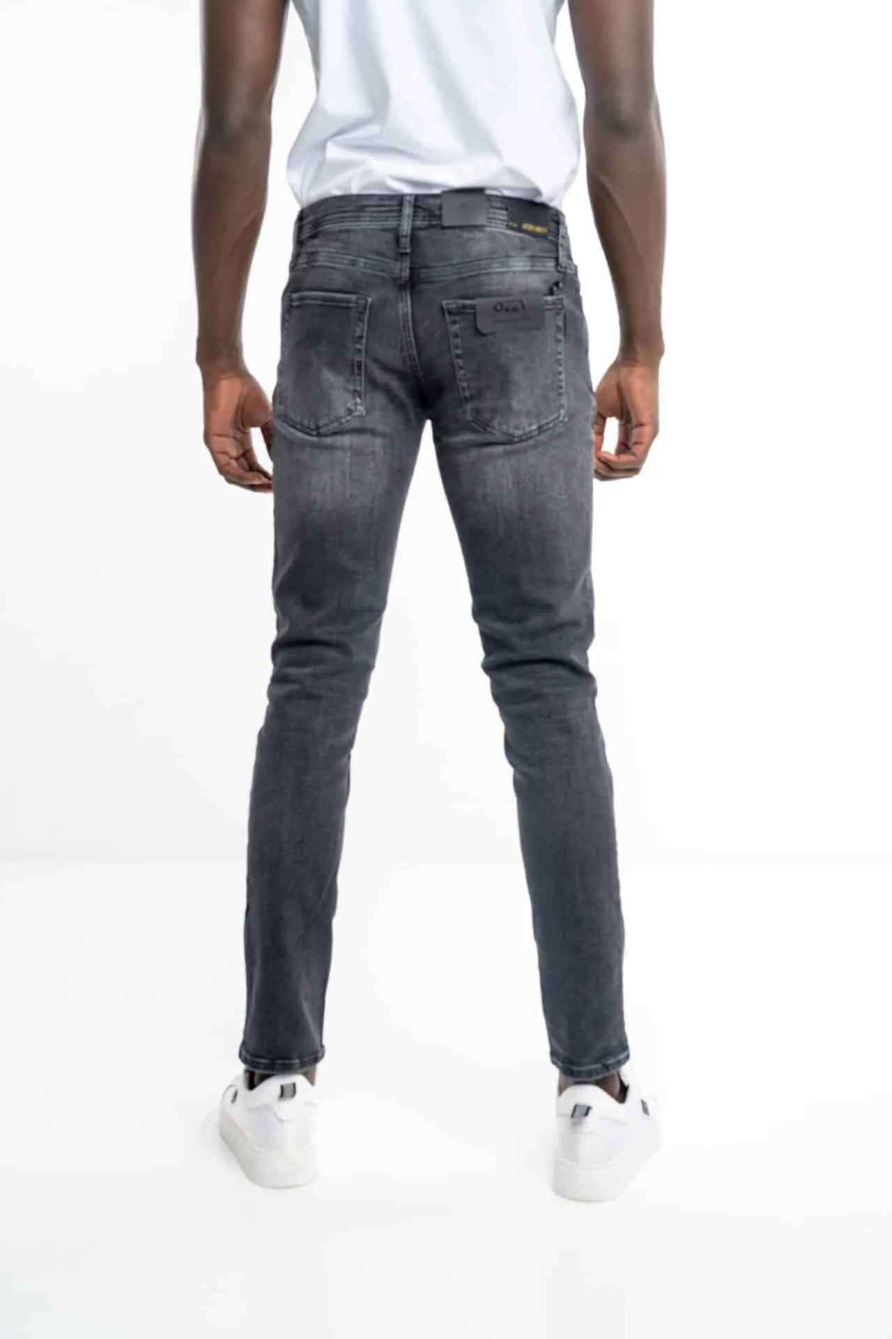 AM Jeans Ozzy Tapered Fit In Powe MMDT00241-FA750433-9000-1-W01680