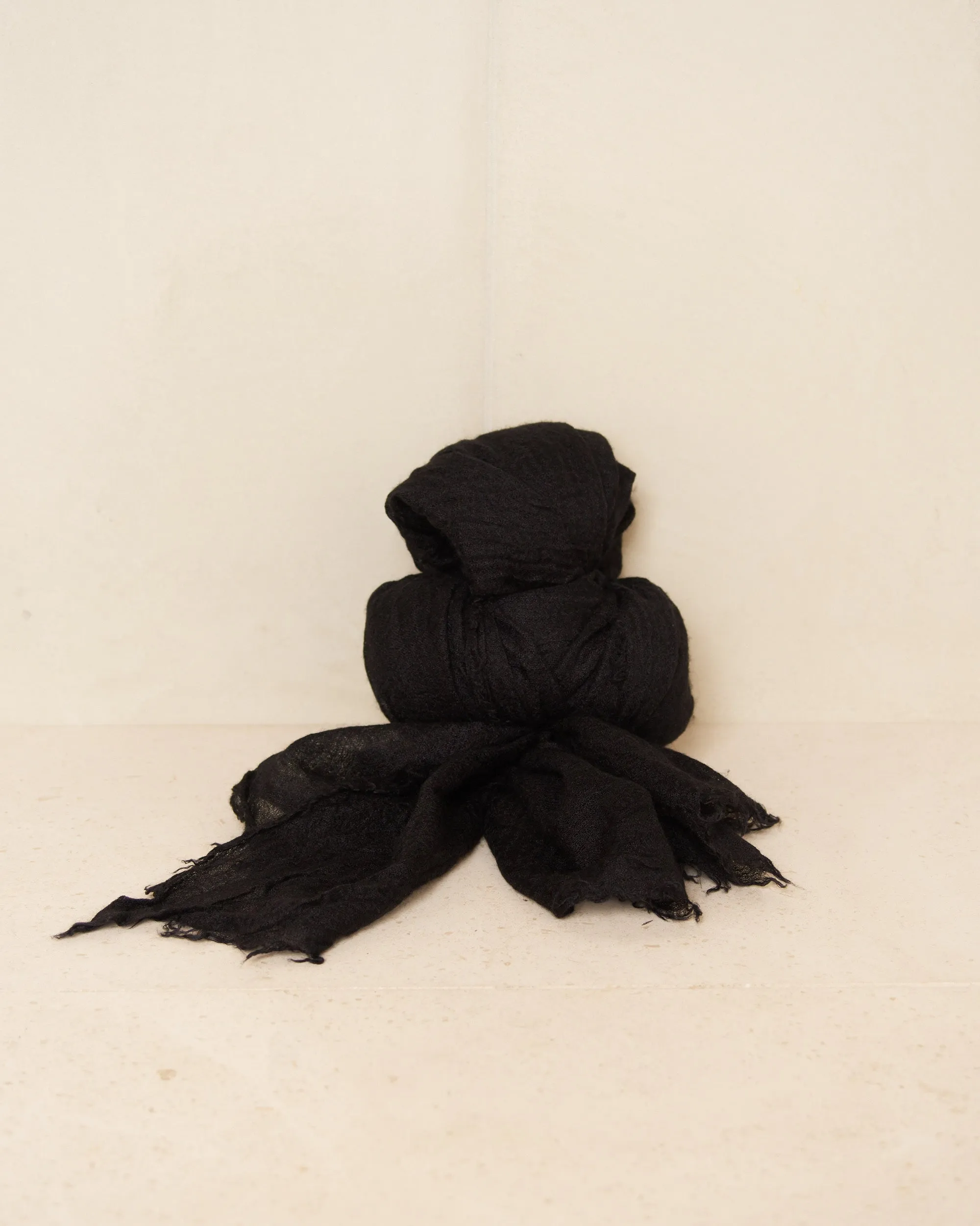 Black Follo Pashmina Scarf