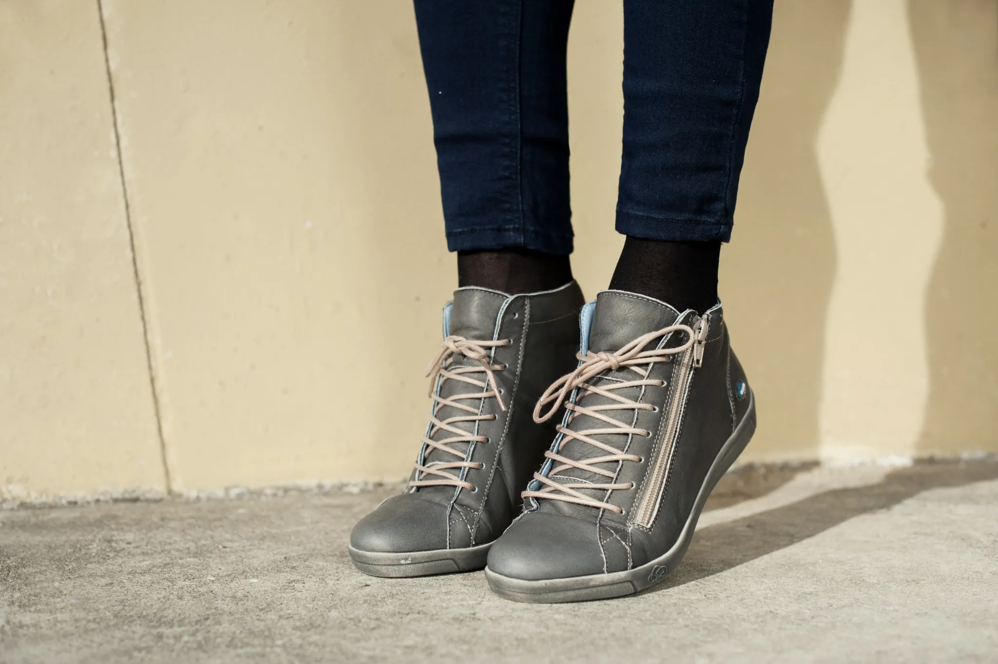 Cloud Aika Boot Grey