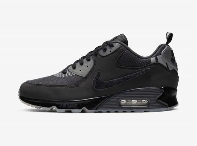 (deadstock) undefeated x nike air max 90 black anthracite