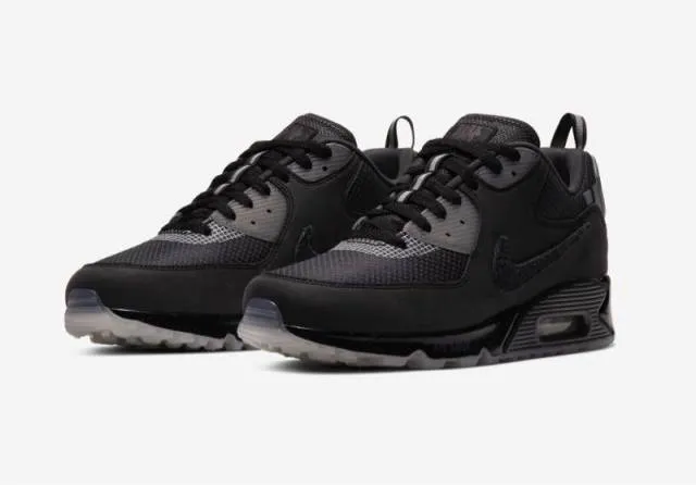 (deadstock) undefeated x nike air max 90 black anthracite