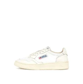 Medalist Low Sneakers - White/Goat