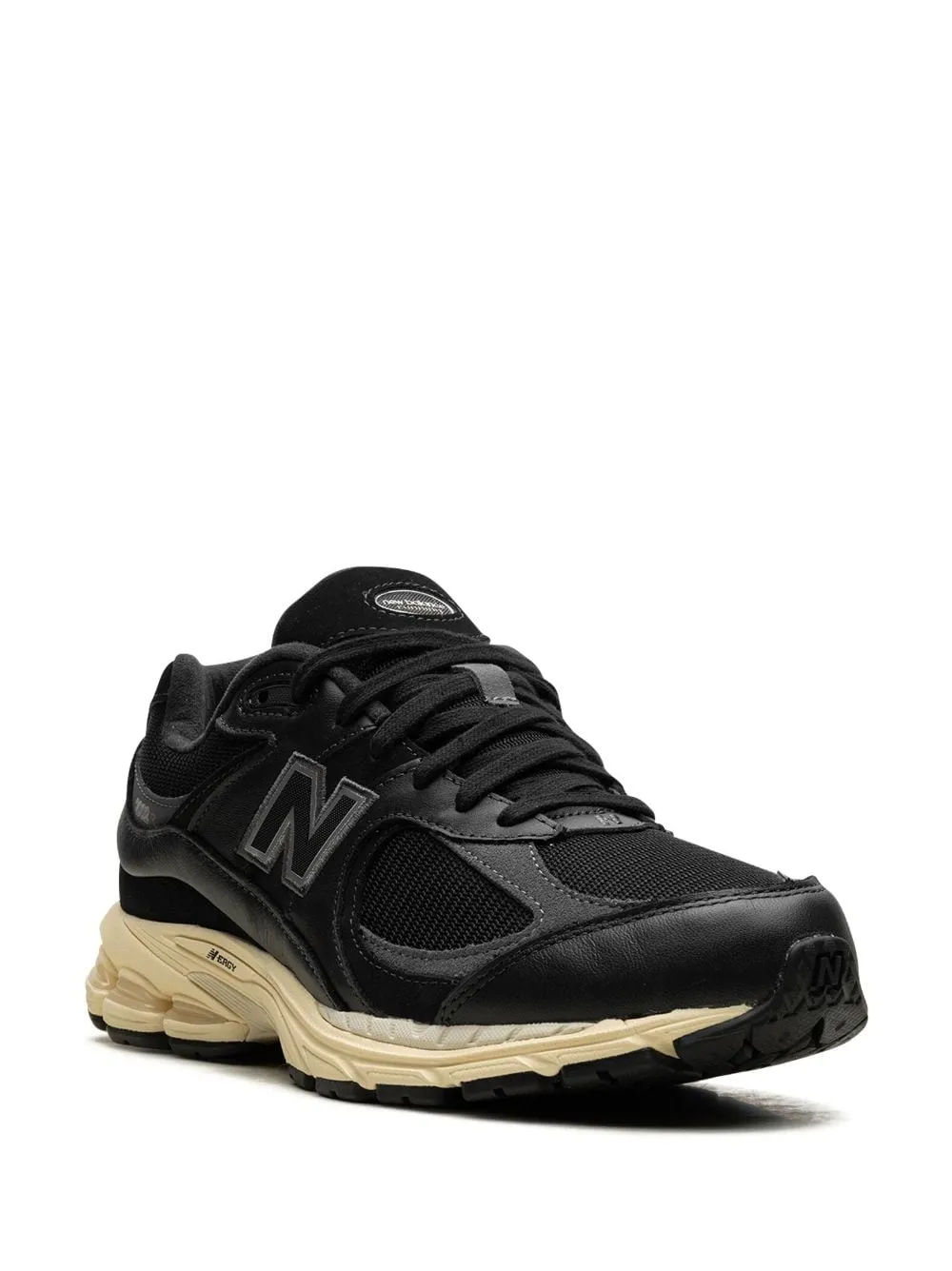 New Balance    New Balance M2002 R Sneakers