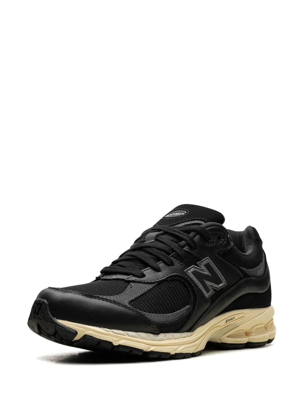 New Balance    New Balance M2002 R Sneakers