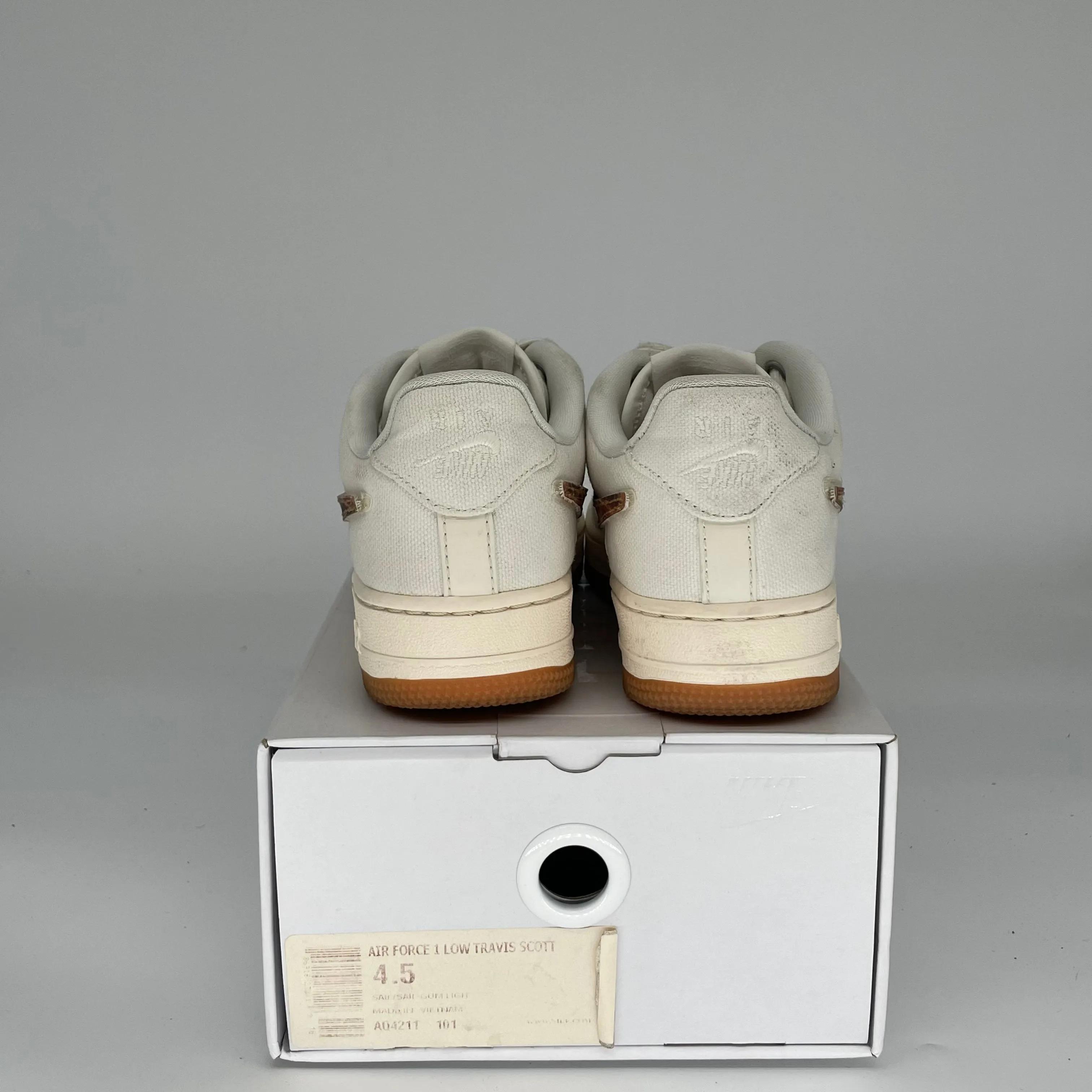 NIKE AIR FORCE 1 LOW TRAVIS SCOTT SAIL SIZE 4.5 AQ4211-101