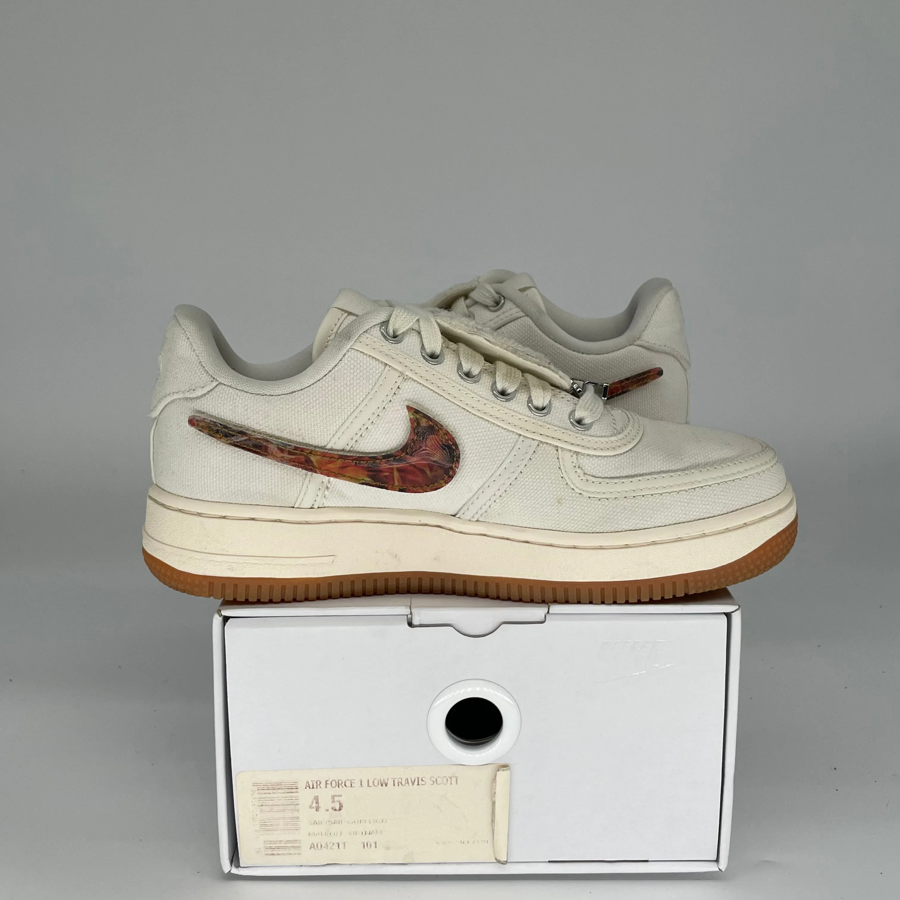 NIKE AIR FORCE 1 LOW TRAVIS SCOTT SAIL SIZE 4.5 AQ4211-101