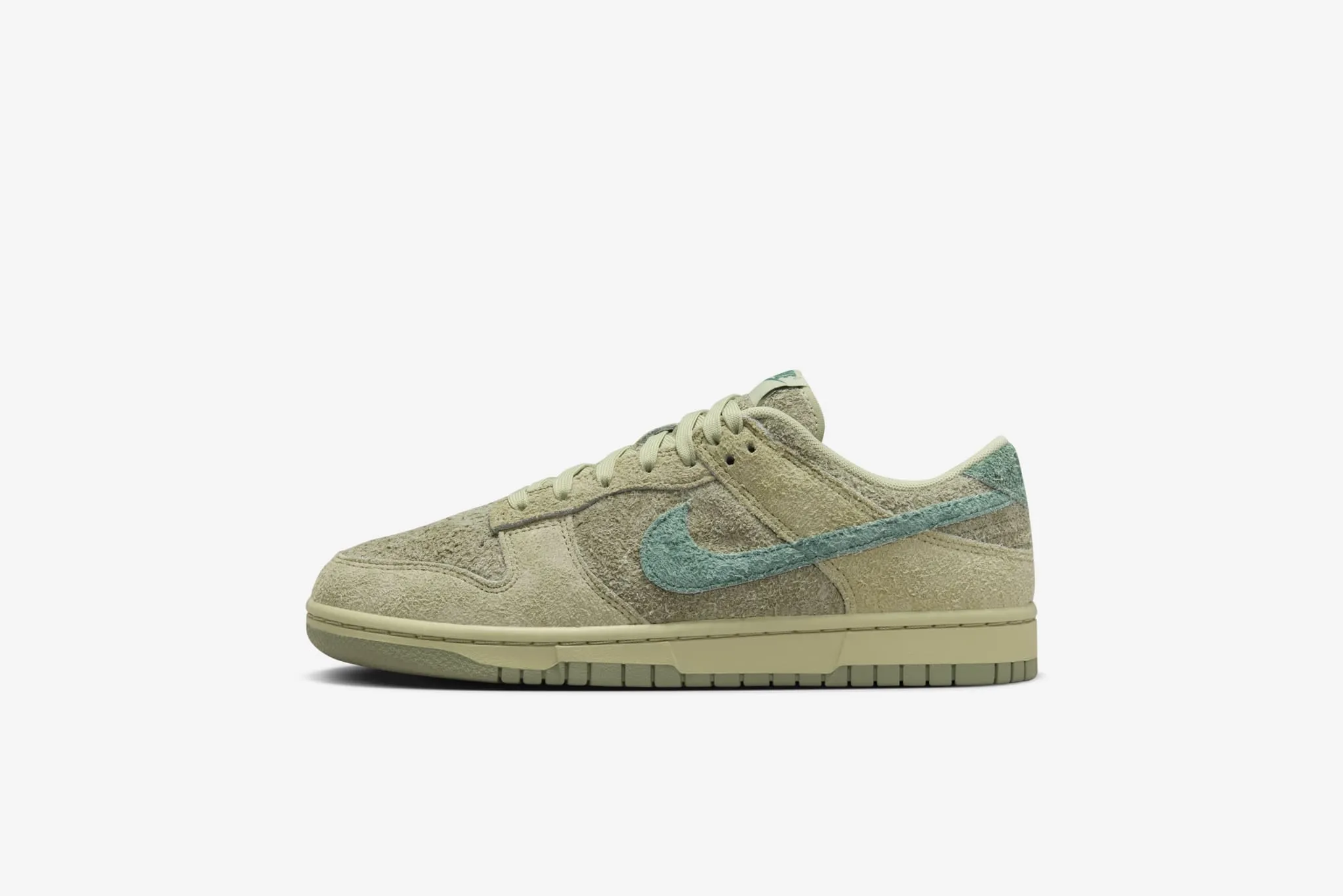 Nike Dunk Low W - Olive Aura / Bicoastal / Oil Green