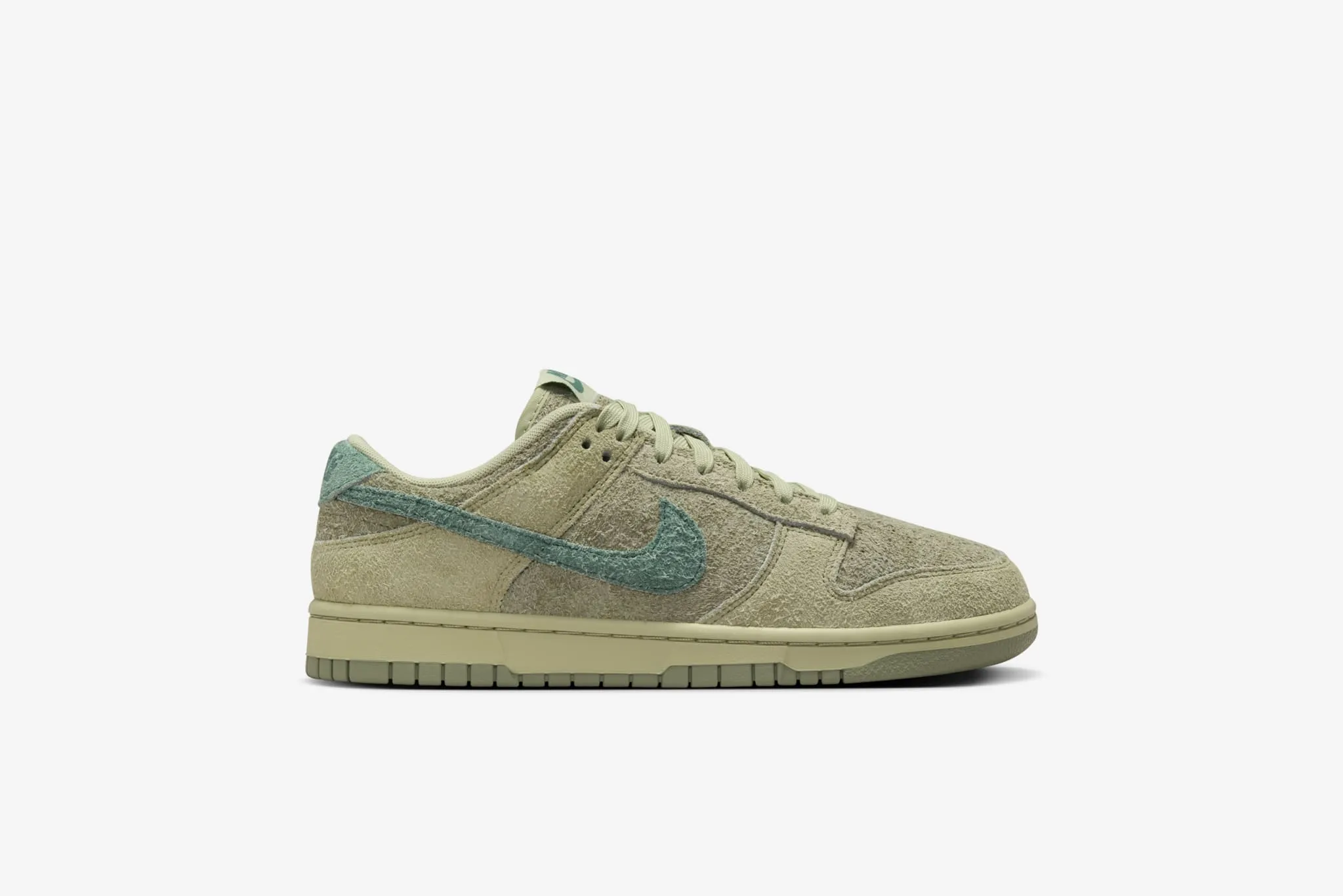 Nike Dunk Low W - Olive Aura / Bicoastal / Oil Green