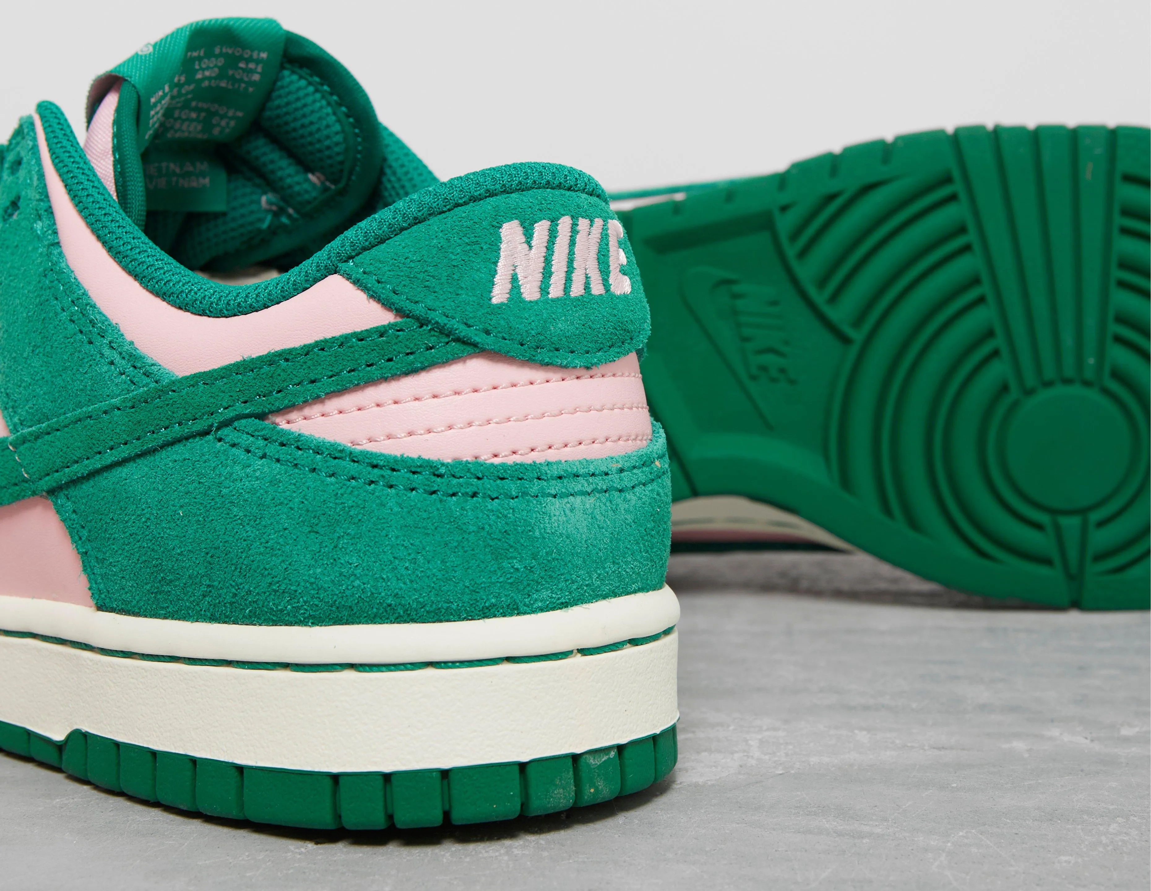 Nike Dunk Low Women's